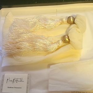 Marry McFadden Vintage Fashion Scarf with Certificate Of Authenticity in Box